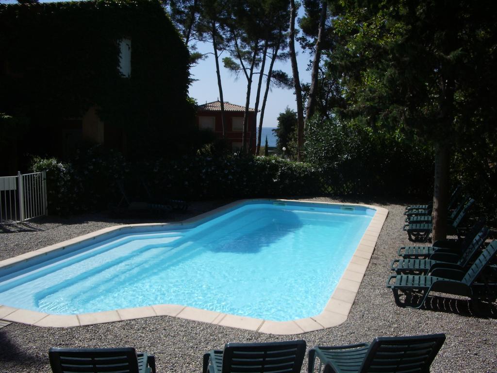 50M Plage T2 Grande Terrasse Vue Mer Climatise Piscine Chauffee, Parking Clos Gratuit Sanary-sur-Mer Exteriör bild