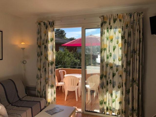 50M Plage T2 Grande Terrasse Vue Mer Climatise Piscine Chauffee, Parking Clos Gratuit Sanary-sur-Mer Exteriör bild