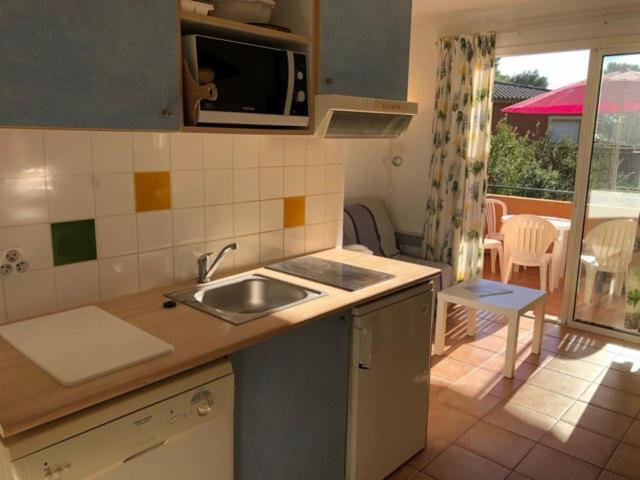 50M Plage T2 Grande Terrasse Vue Mer Climatise Piscine Chauffee, Parking Clos Gratuit Sanary-sur-Mer Exteriör bild